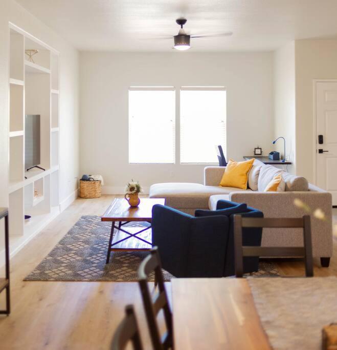 Villa Gateway Retreat: Short Drive To The Sequoias Exeter